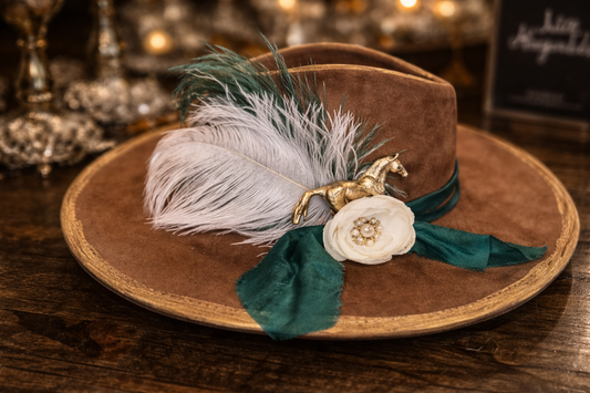 Distressed Brown Hat with Emerald Ribbon, Feather & Gold Detail 🤎💚✨