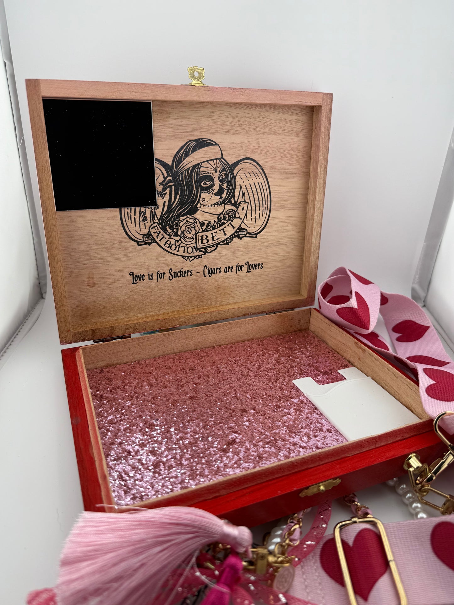 💖 Valentine’s Day Candy Heart Cigar Box Purse