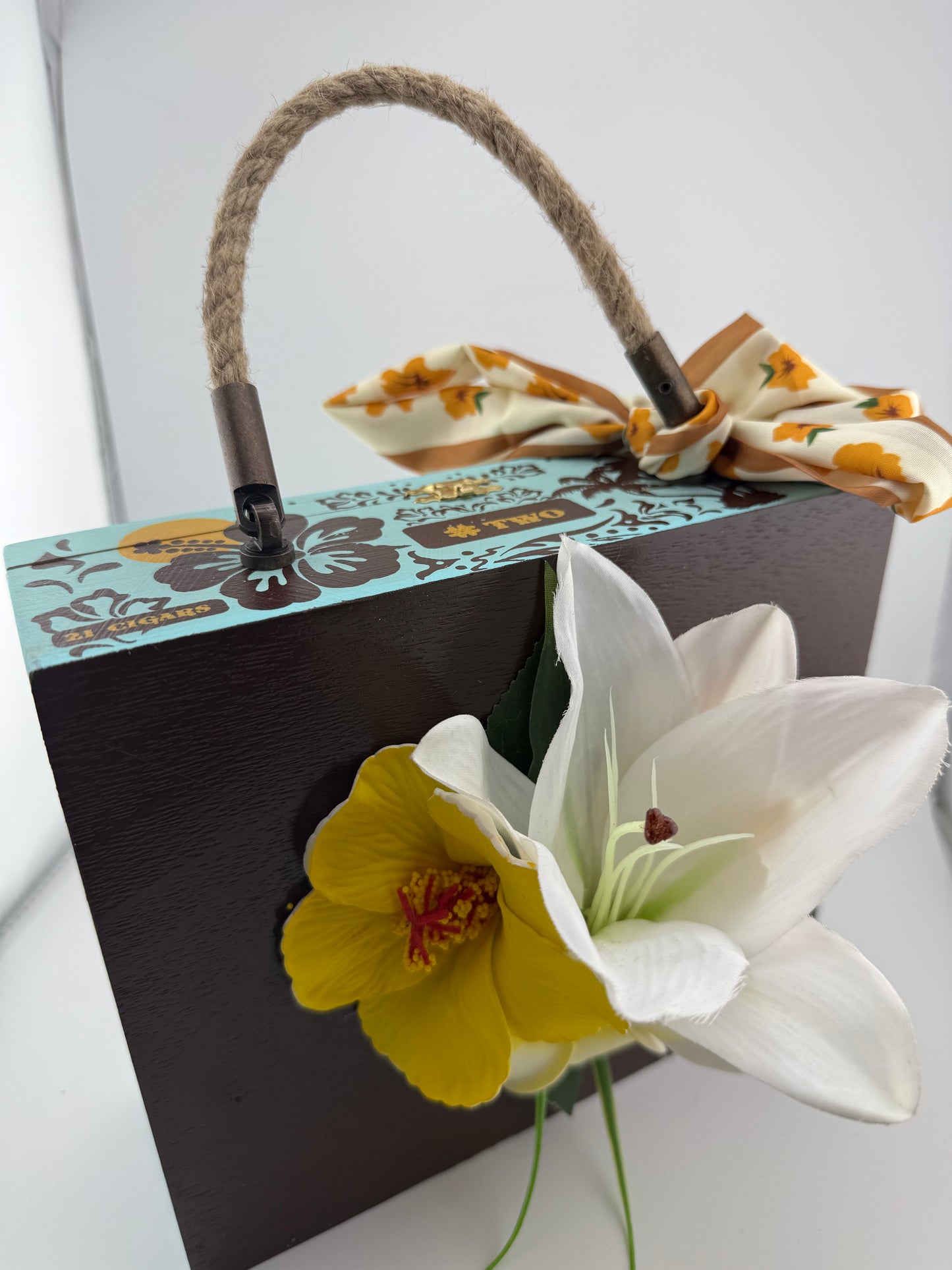 Island Jim Cigar Box Purse 🌺🌴